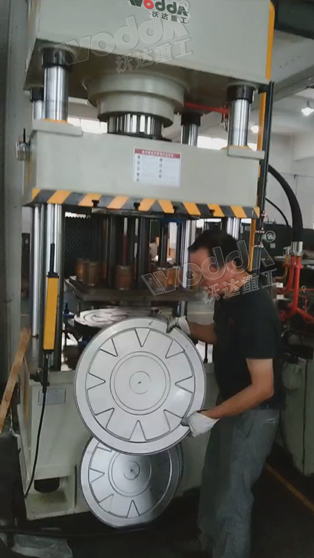 消(xiao)防水帶纏(chan)繞機側闆(pan)成品