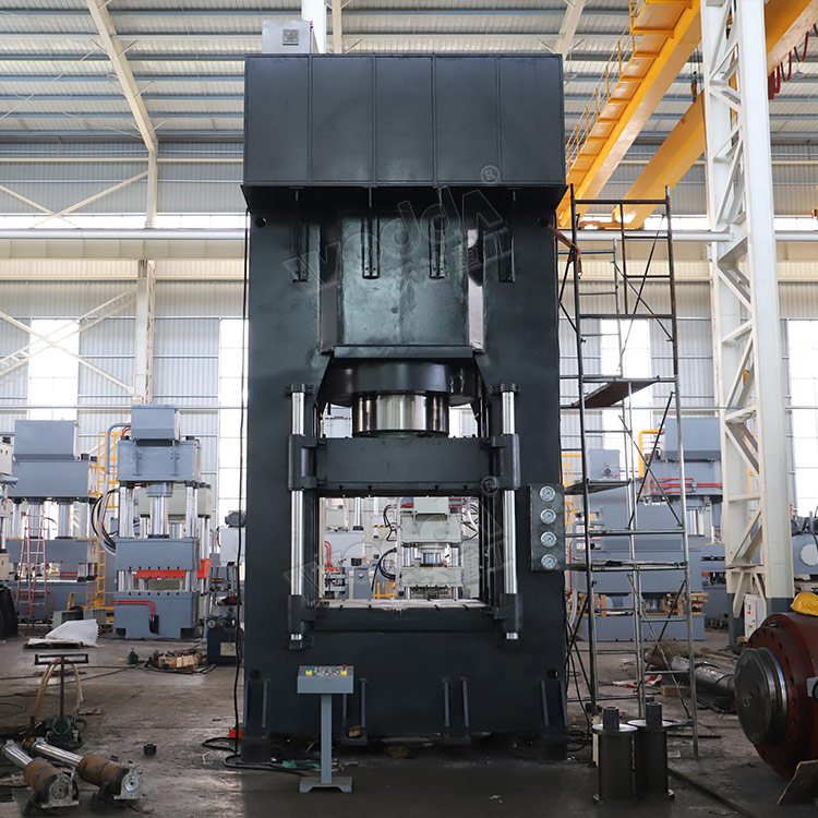 1800噸(dun)框架式液(ye)壓機