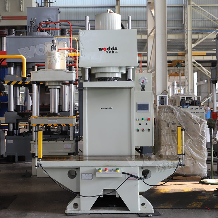 200噸(dun)單臂校(xiao)直機