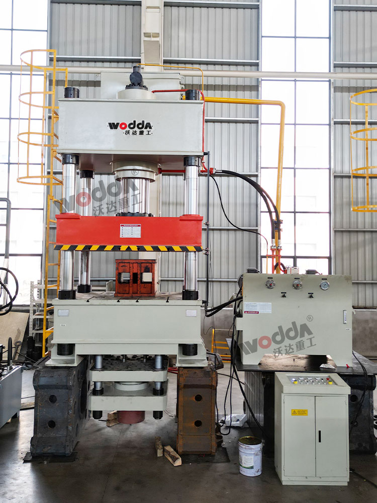 500噸(dun)液壓墊(nian)拉伸機(ji) 500噸液壓(ya)墊拉伸(shen)機