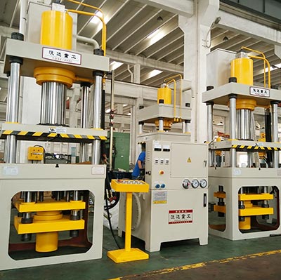 315噸(dun)不鏽鋼鍋(guo)碗瓢盆拉(la)伸液壓機(ji)_315T四柱液壓(ya)機