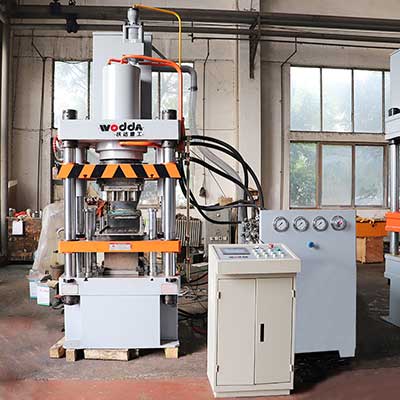 粉末成型(xing)液壓機_四(si)梁四柱液(ye)壓機價格(ge)