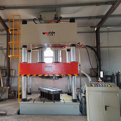 400噸金屬(shu)成型液(ye)壓機_金(jin)屬制品(pin)成型液(ye)壓機