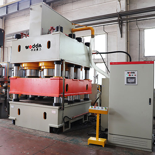 防盜(dao)門闆壓(ya)花機