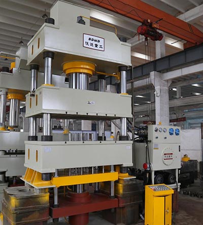 630噸不鏽(xiu)鋼水槽(cao)拉伸成(cheng)型液壓(ya)機_液壓(ya)機價格(ge)