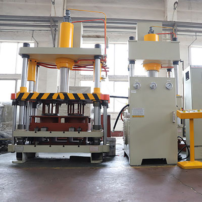 石(shi)墨壓塊(kuai)成型液(ye)壓機