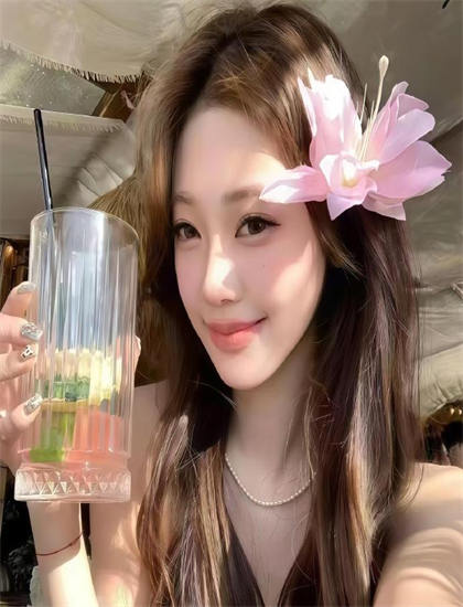 从黑色电影角度解读《命运的游戏之源起》：的叙事结构与视觉语言 ——带你领略黑色电影的魅力